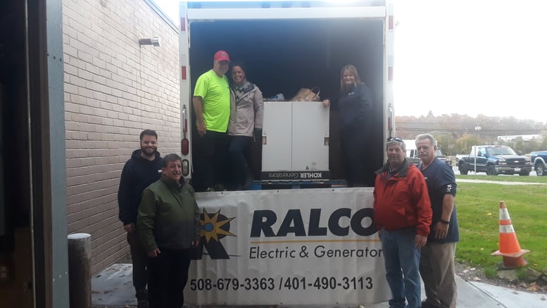 picture of RALCO employees at 2018 food drive